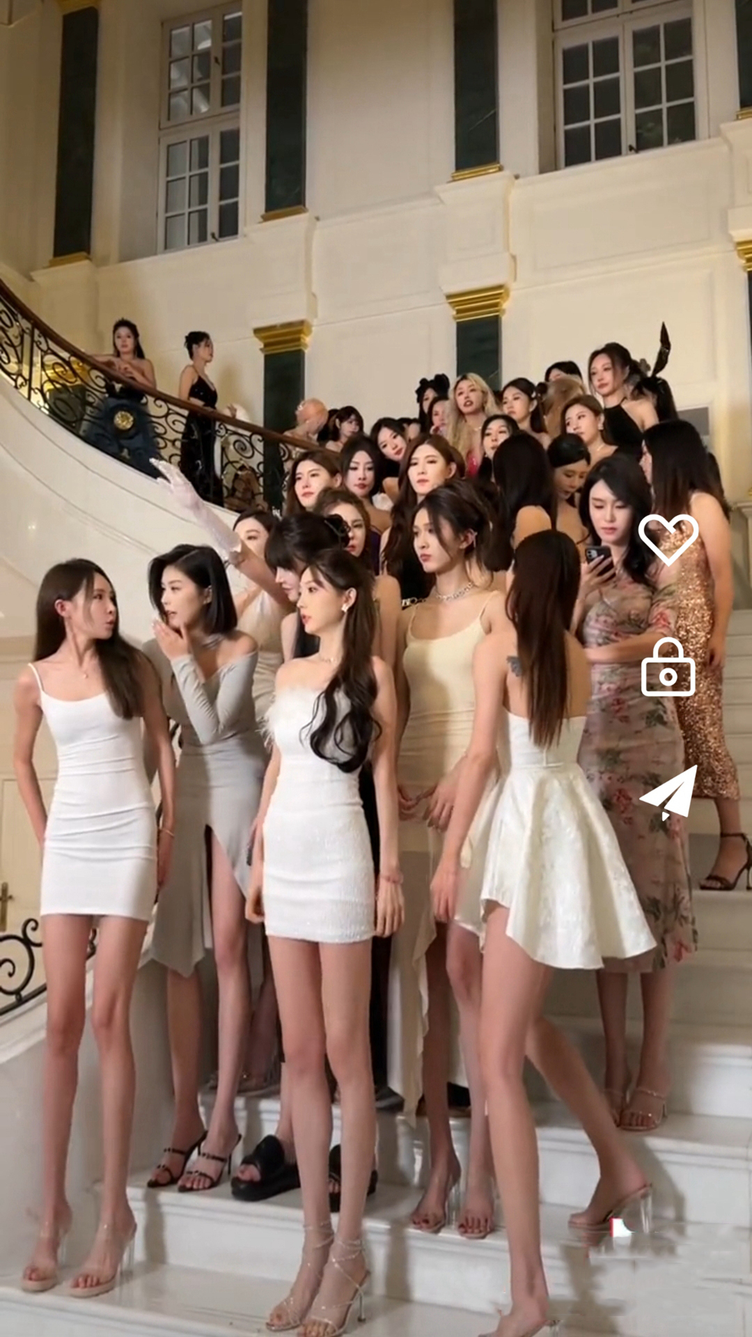 桃鹿白兔截图